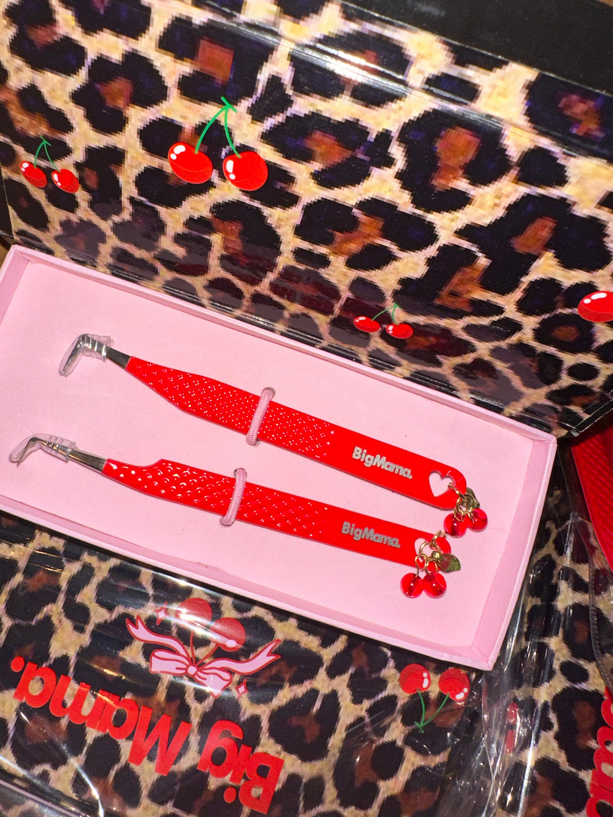 Big Mama 2peice cherry tweezers